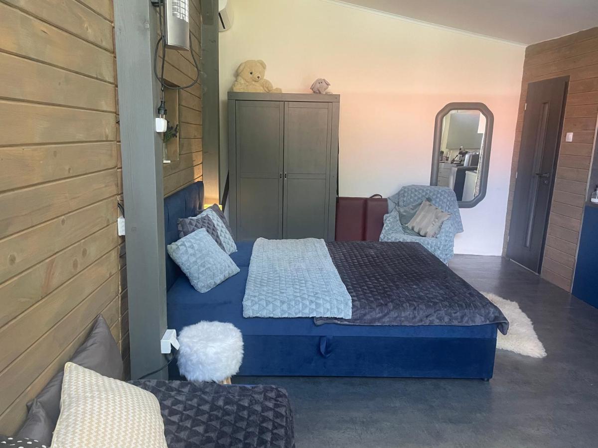 MonPe apartmánik s atmosférou Komárno Extérieur photo