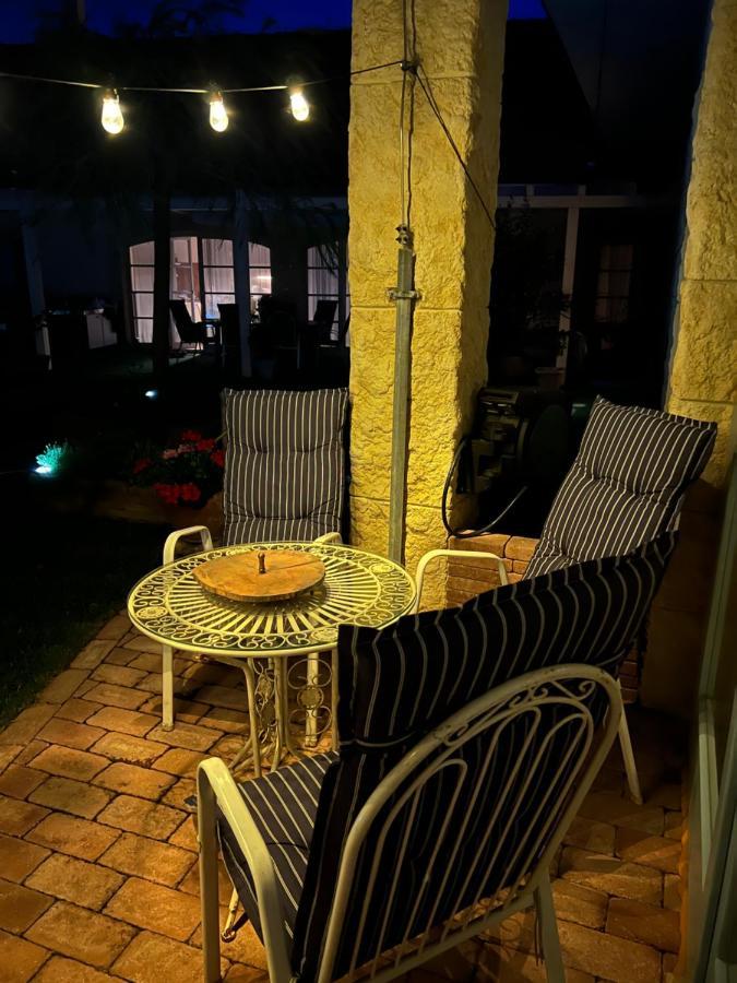 MonPe apartmánik s atmosférou Komárno Extérieur photo