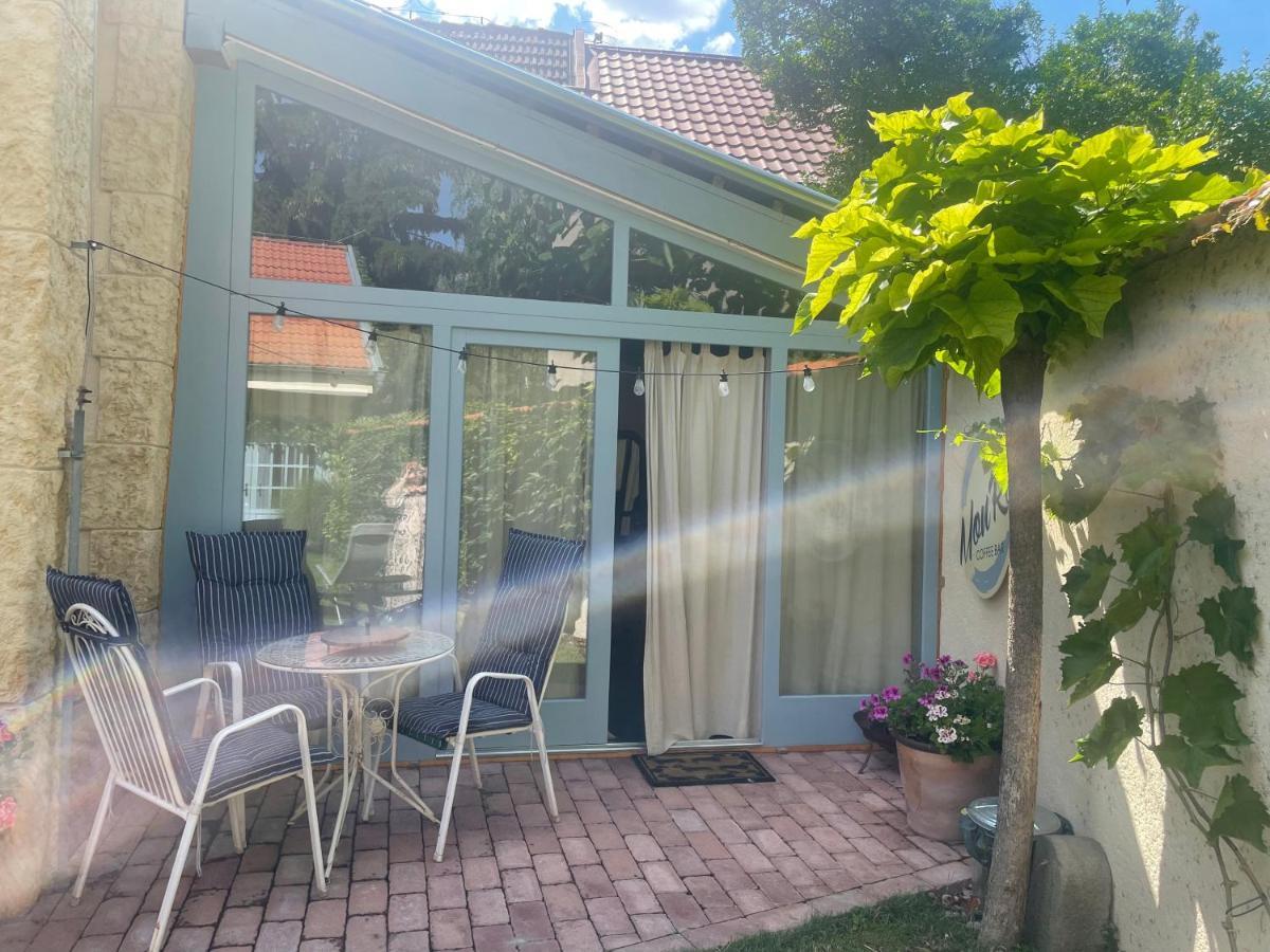 MonPe apartmánik s atmosférou Komárno Extérieur photo