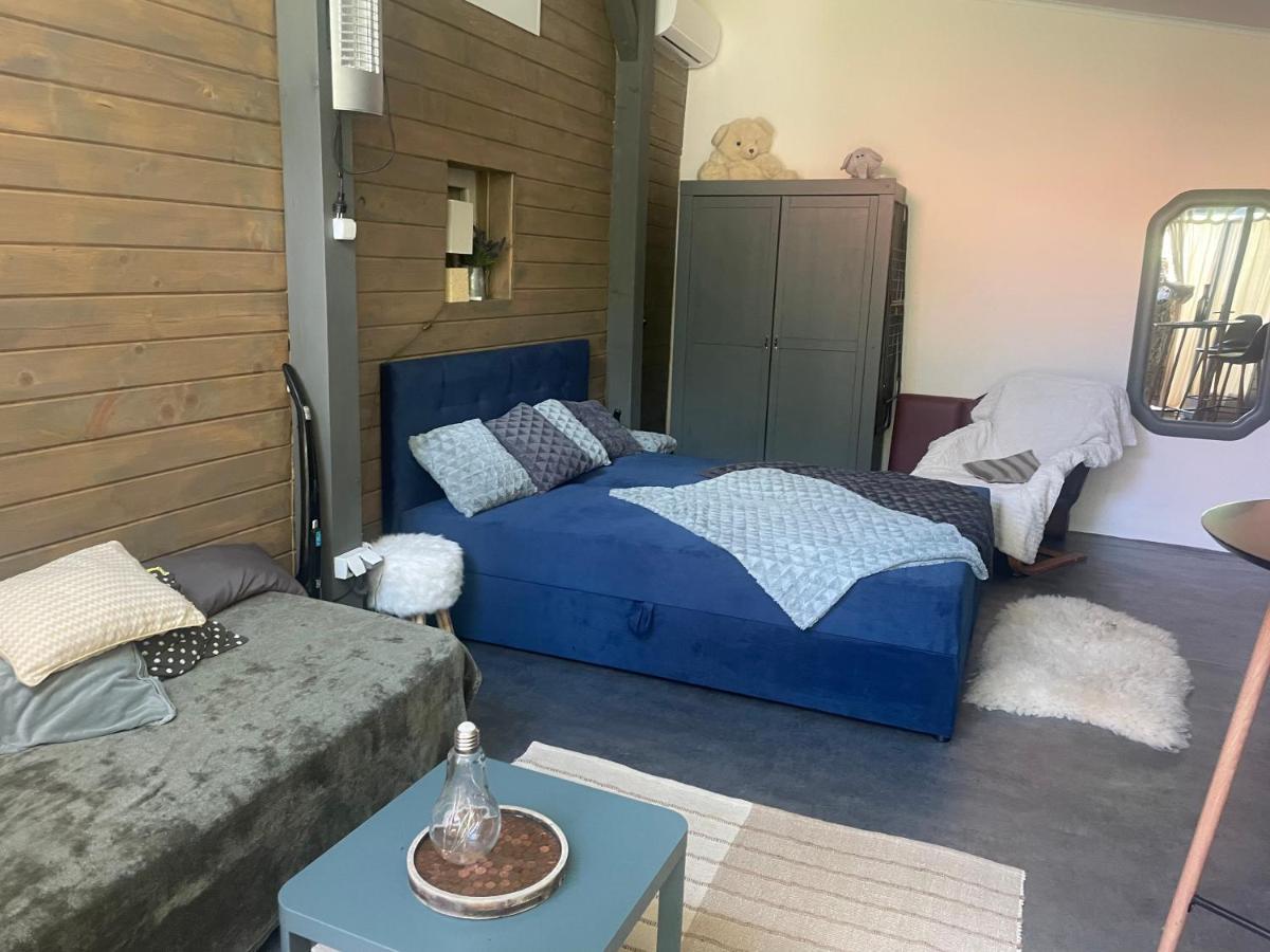 MonPe apartmánik s atmosférou Komárno Extérieur photo