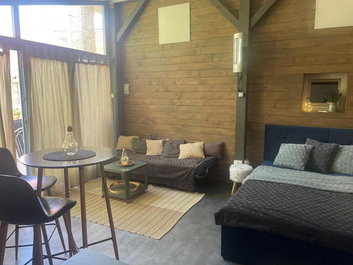 MonPe apartmánik s atmosférou Komárno Extérieur photo
