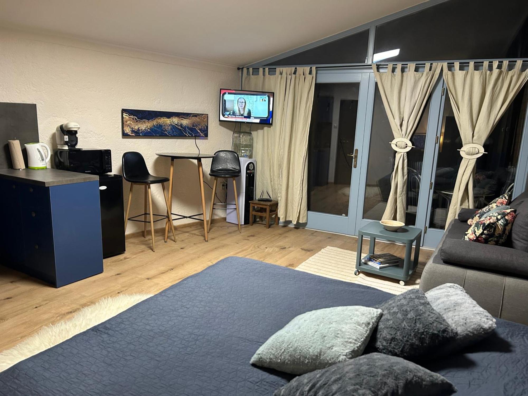 MonPe apartmánik s atmosférou Komárno Extérieur photo